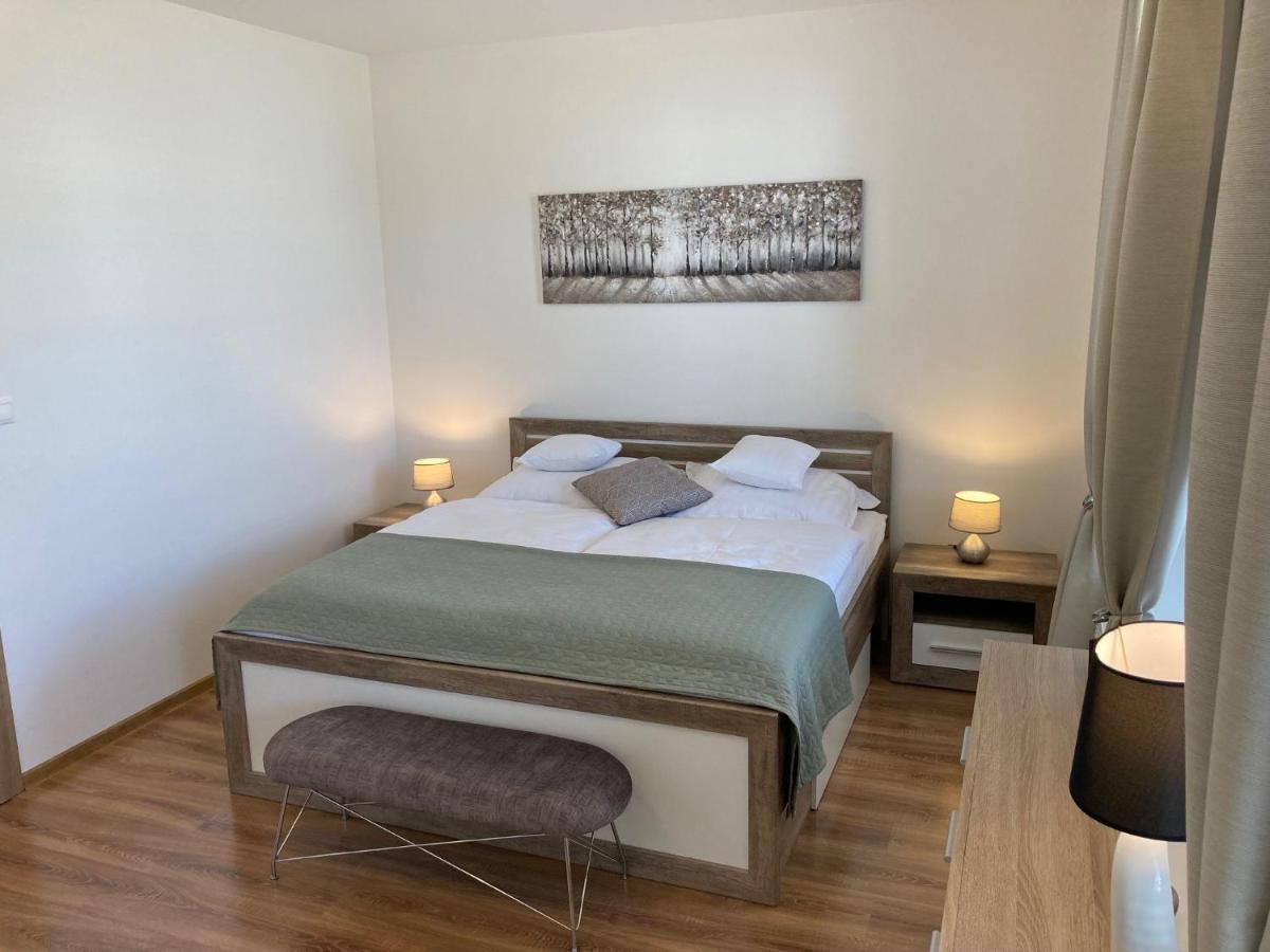 Apartmany Rubin Nesvady 外观 照片