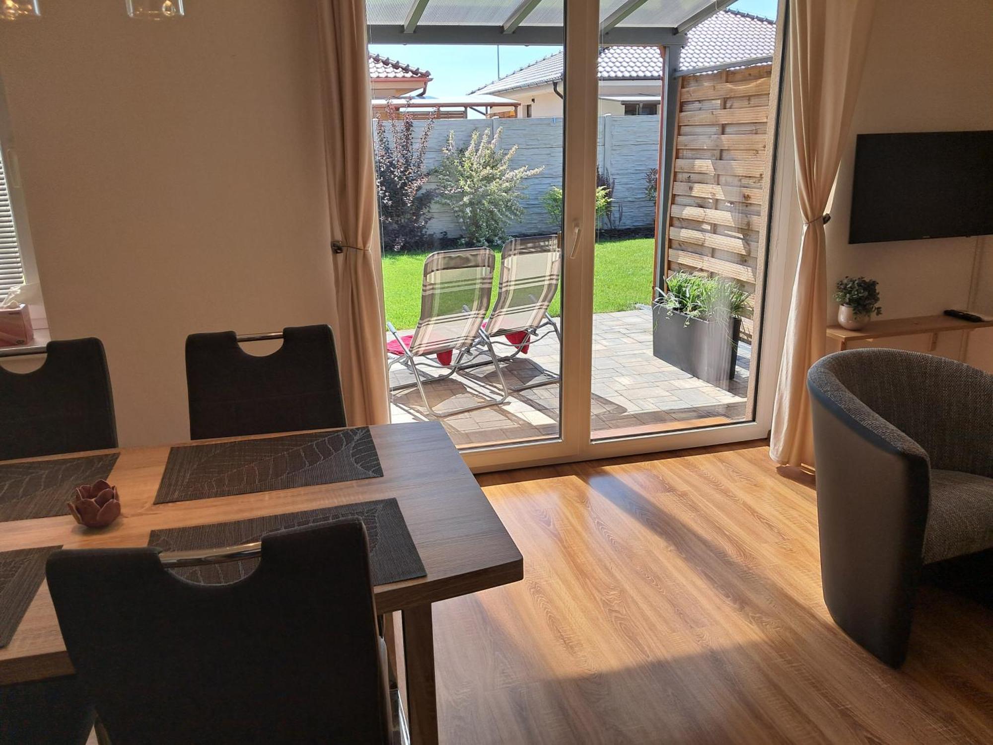 Apartmany Rubin Nesvady 外观 照片